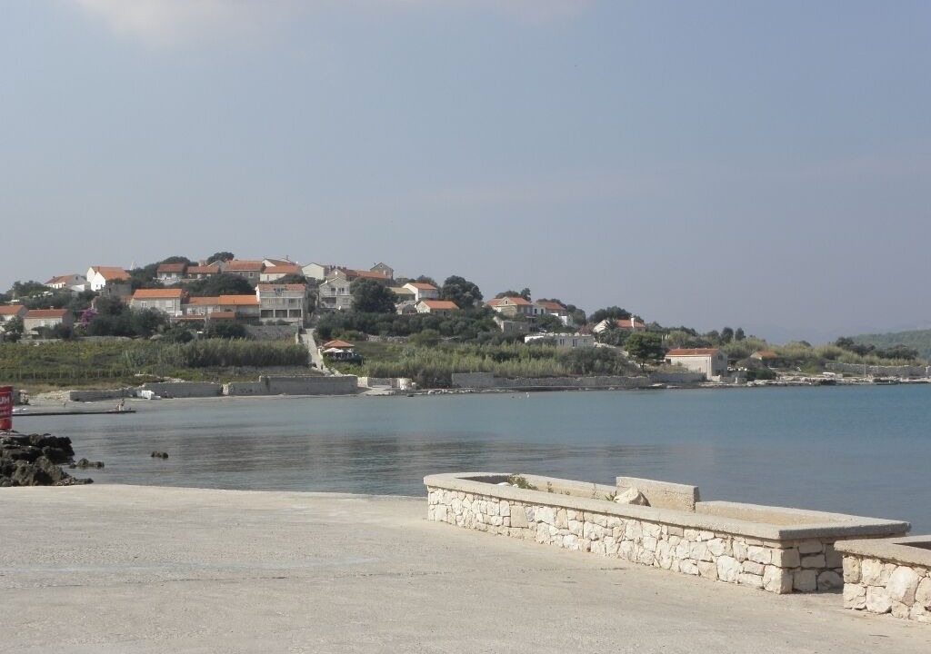 Photo of Others in Lumbarda