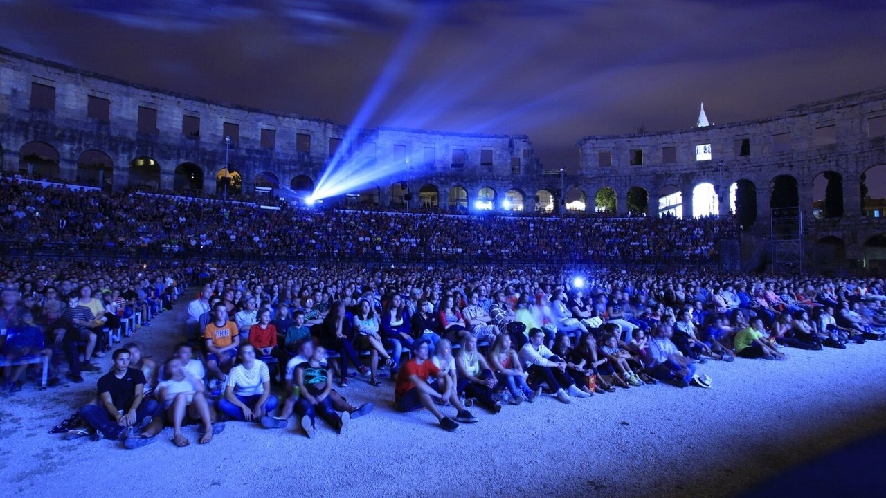 Photo of Others in Stinjan