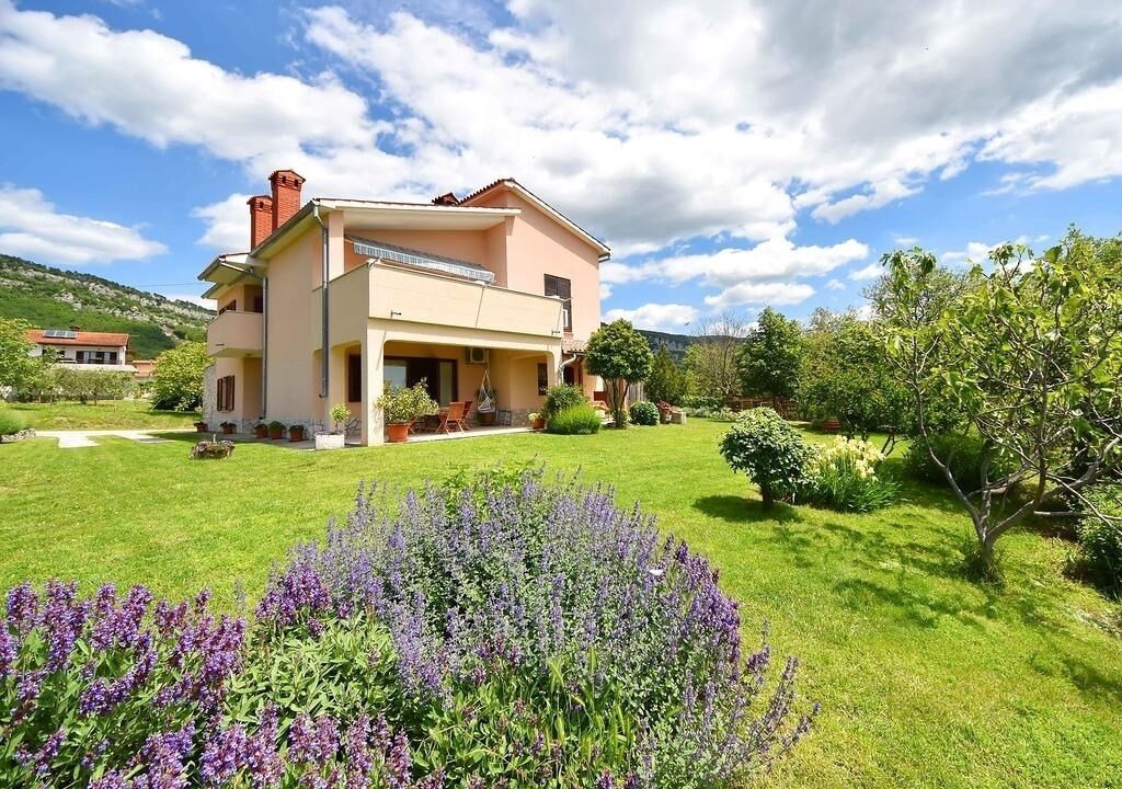 Photo of Outdoor in Ciritez