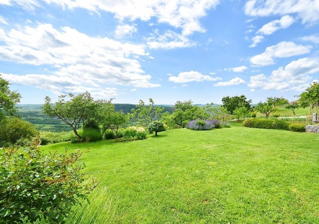 Photo of Outdoor in Ciritez