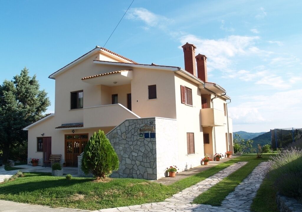 Photo of Outdoor in Ciritez