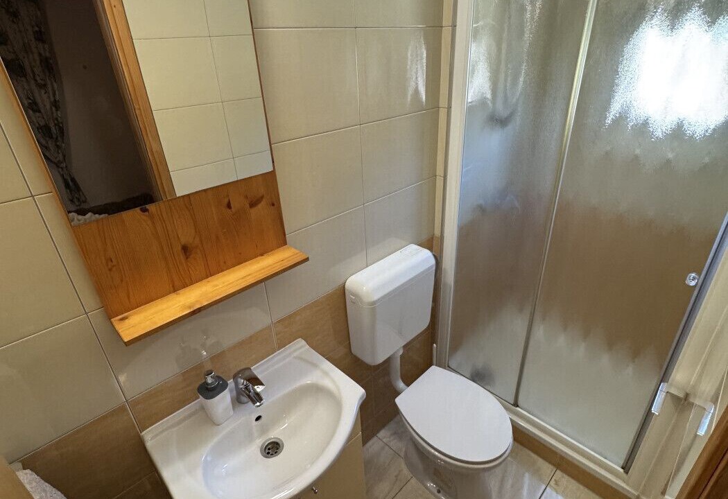Photo of Bathroom in Seline