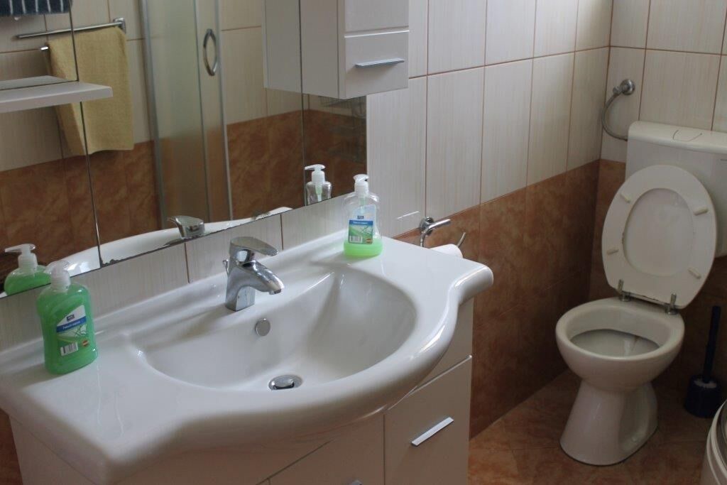 Photo of Bathroom in Preko