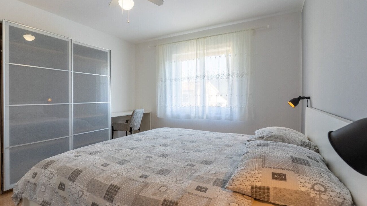 Photo of Bedroom in Cres