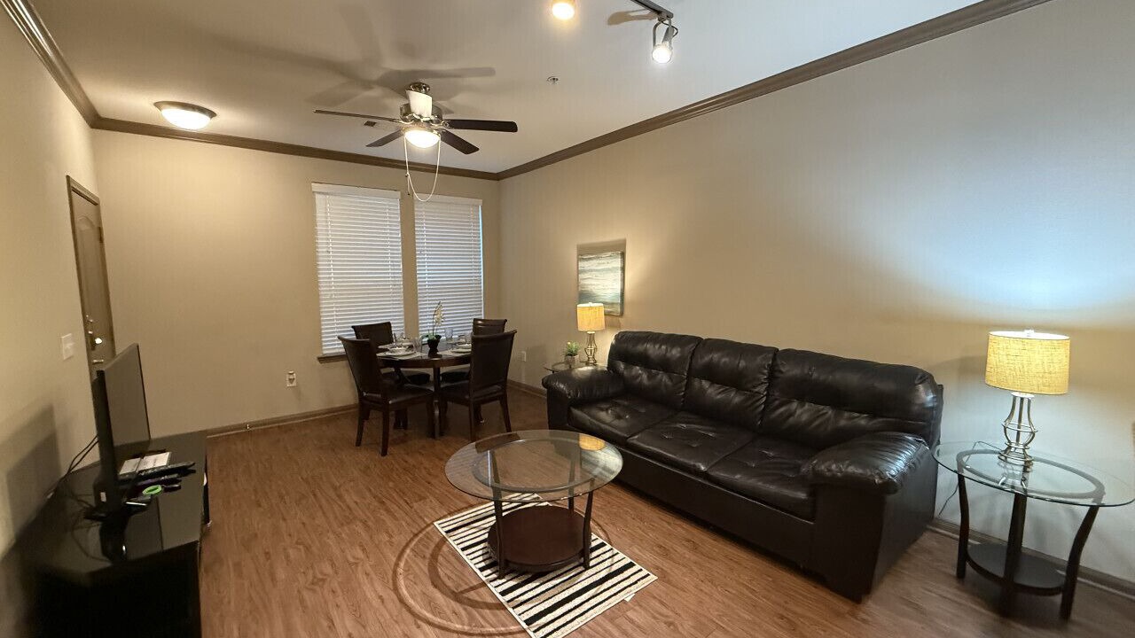 Photo of Livingroom in Grogan's Mill