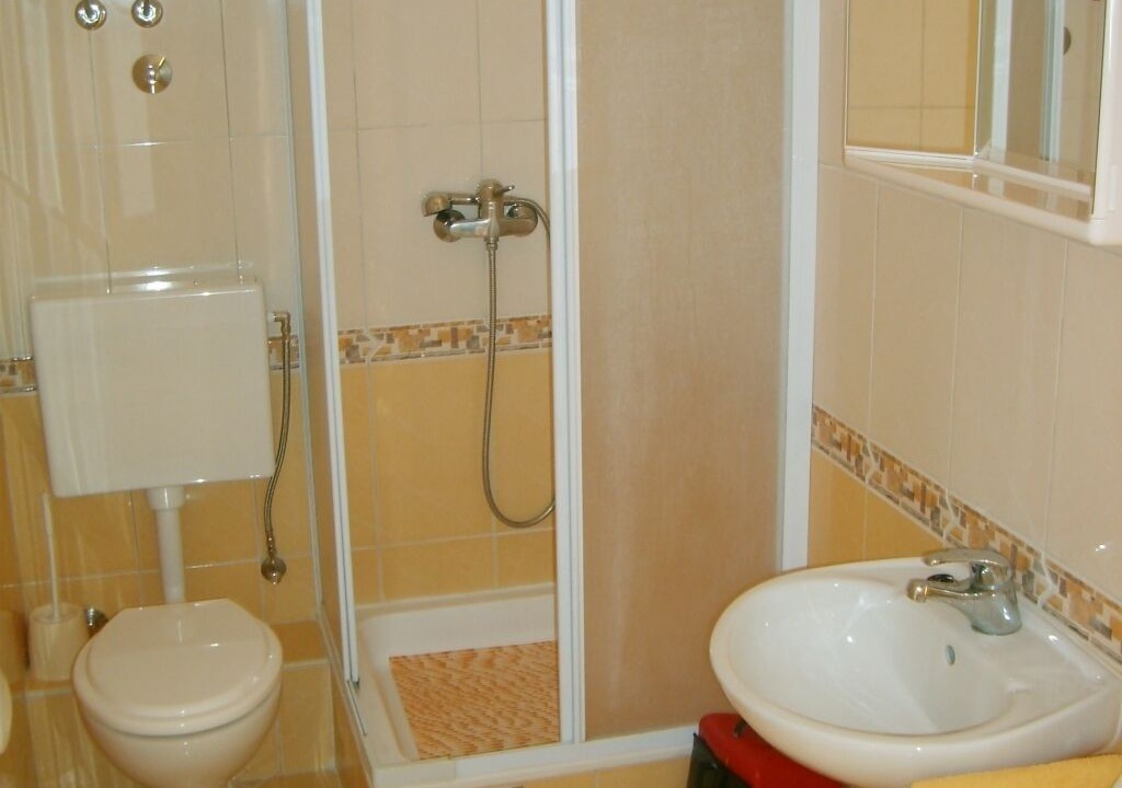 Photo of Bathroom in Borak