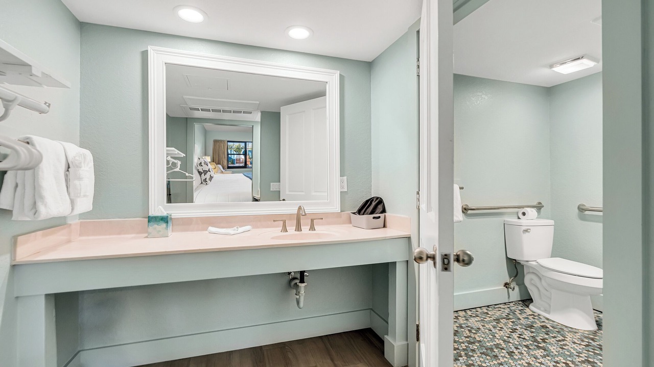 Photo of Bathroom in Crystal Beach
