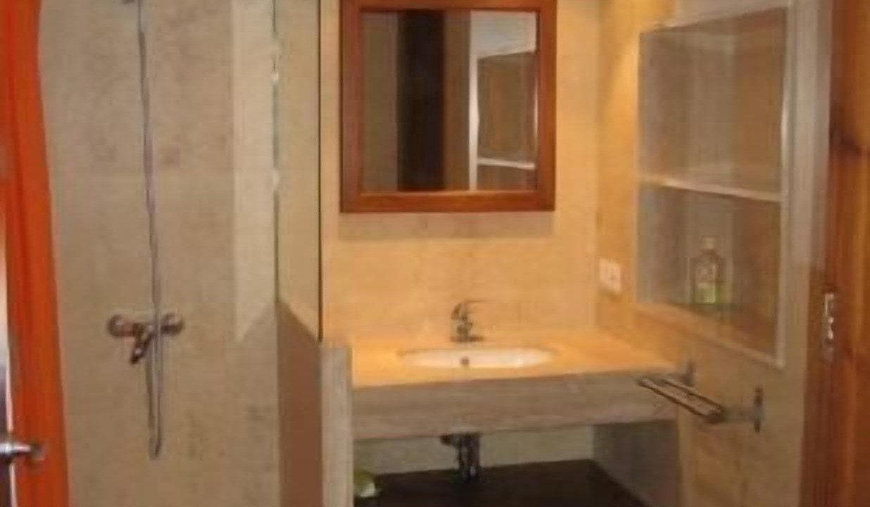 Photo of Bathroom in Olot