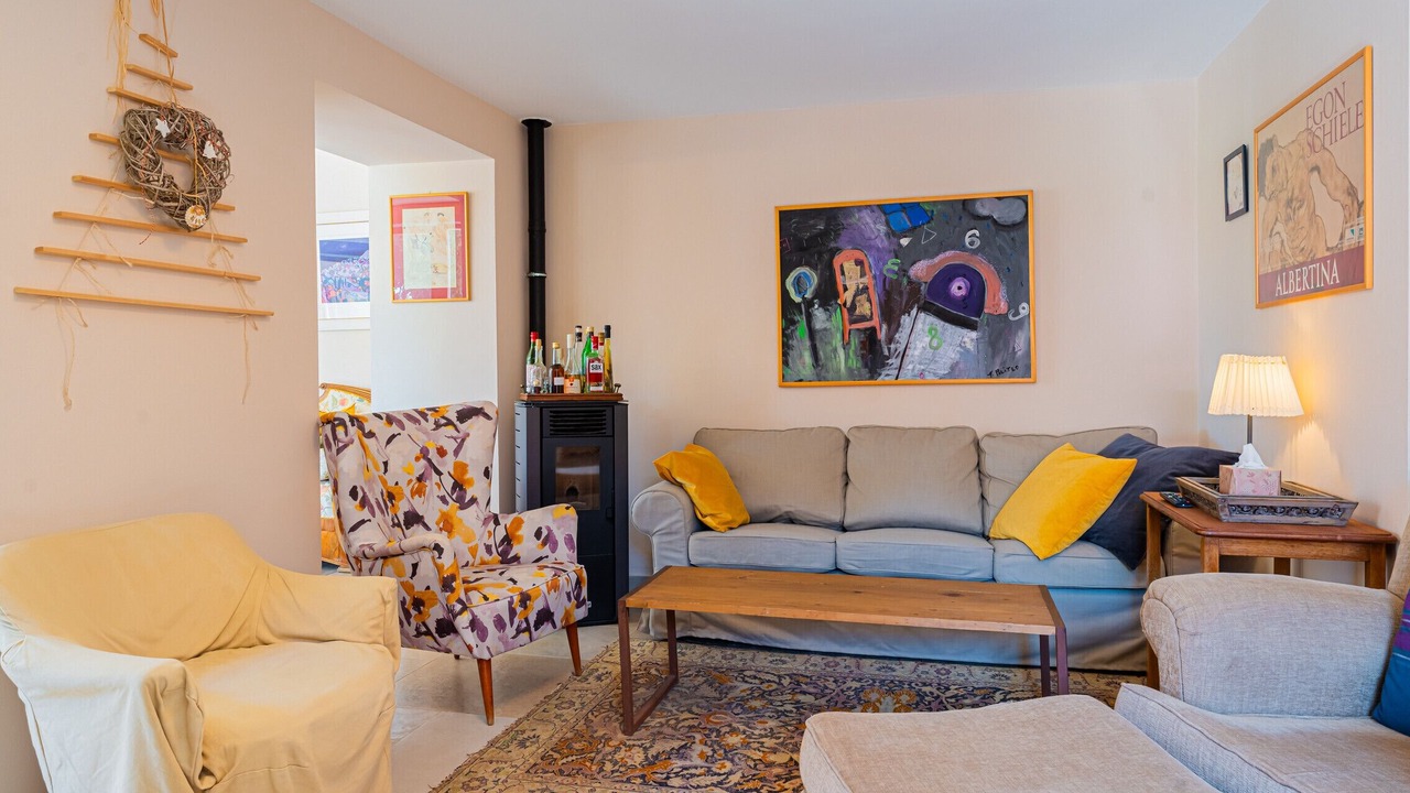 Photo of Livingroom in Mofardini