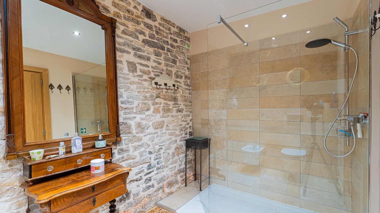 Photo of Bathroom in Mofardini