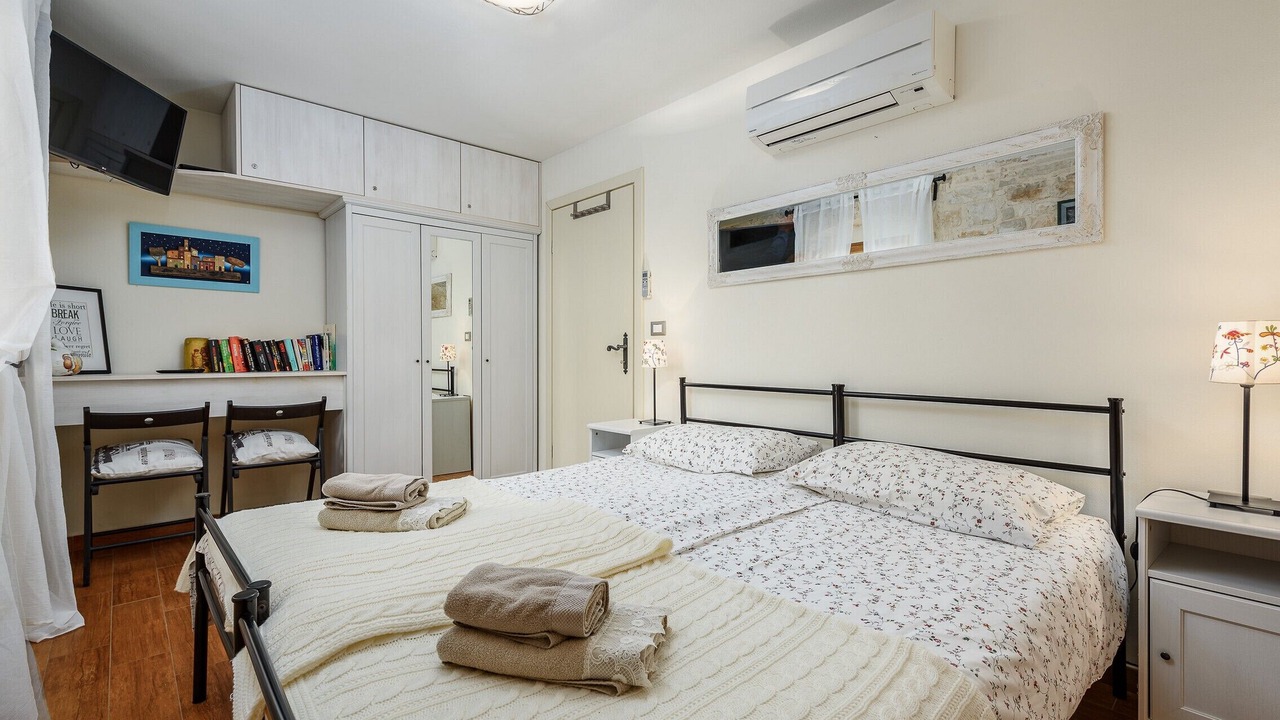 Photo of Bedroom in Tinjan