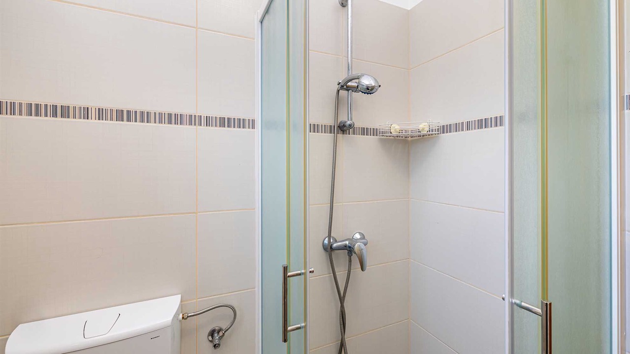 Photo of Bathroom in Kras