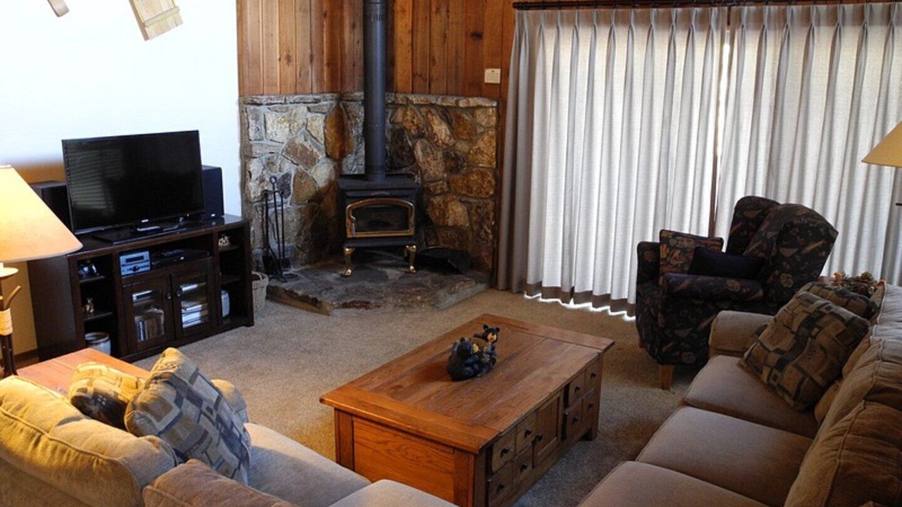 Photo of Livingroom in Mammoth Lakes