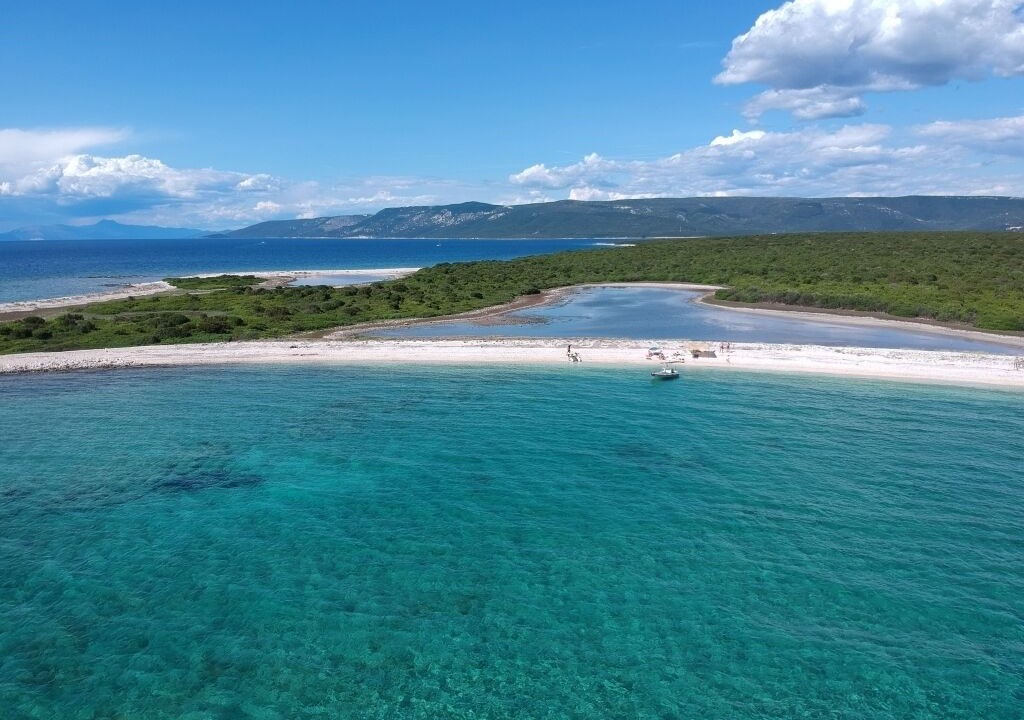 Photo of Others in Miholascica
