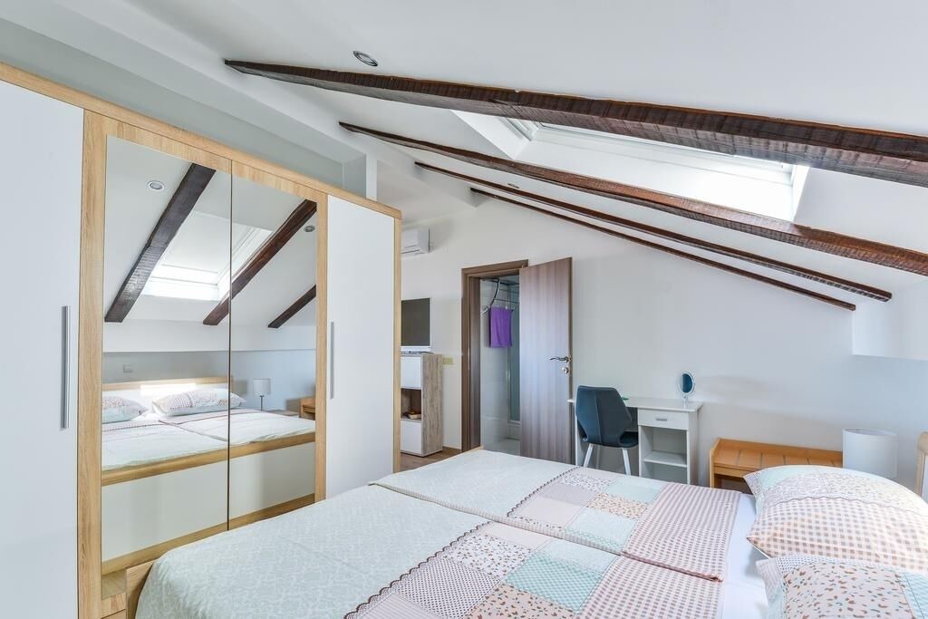 Photo of Bedroom in Vir