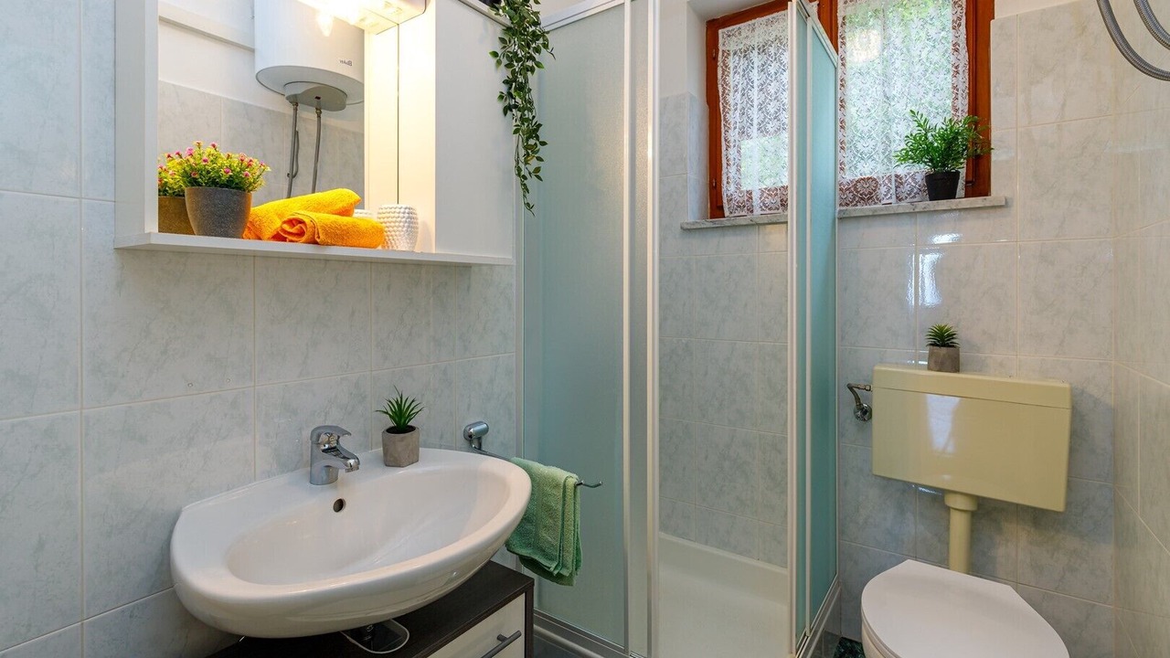 Photo of Bathroom in Liganj