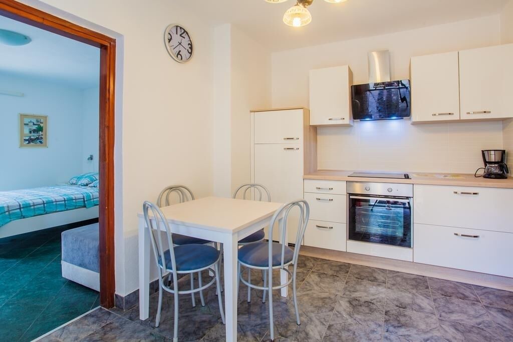 Photo of Kitchen in Cres