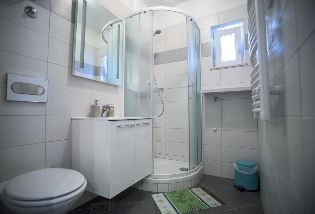 Photo of Bathroom in Cres