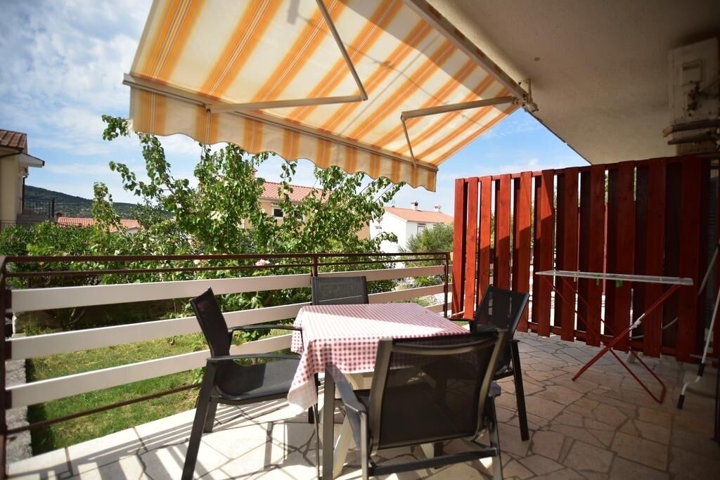 Photo of Outdoor in Cres