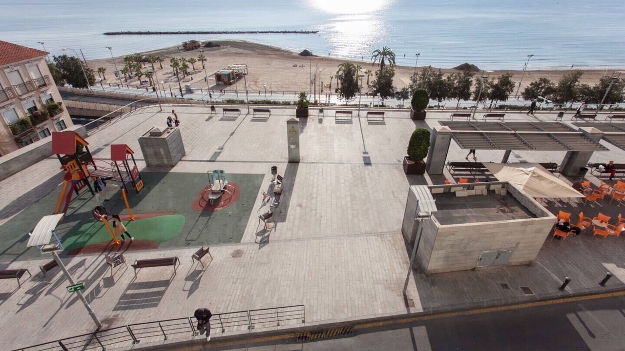 Photo of Others in Raval Roig