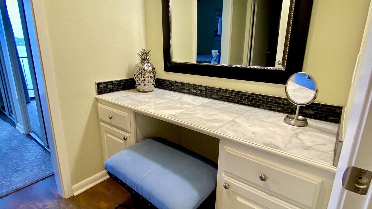 Photo of Bedroom in Lake Hamilton