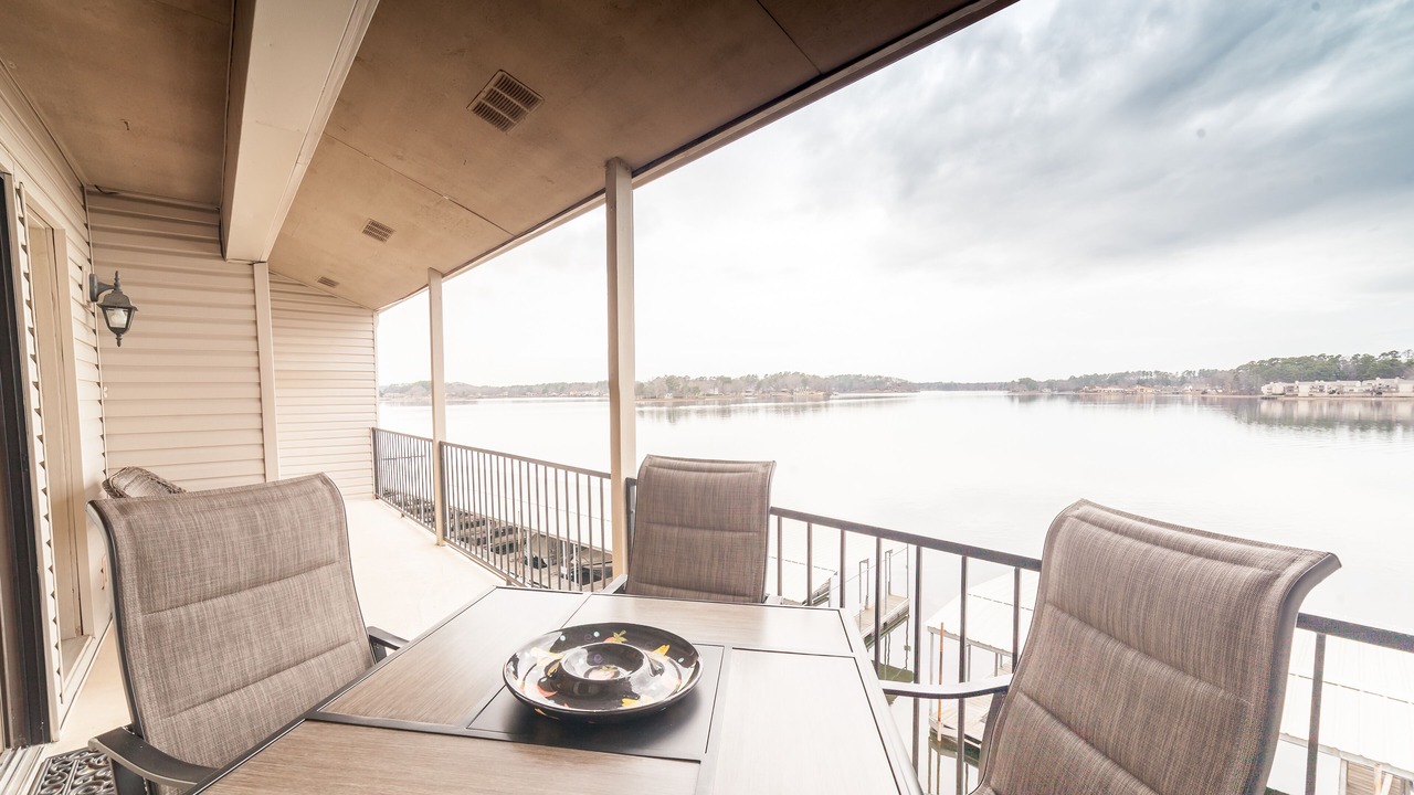 Photo of Patio Balcony in Lake Hamilton