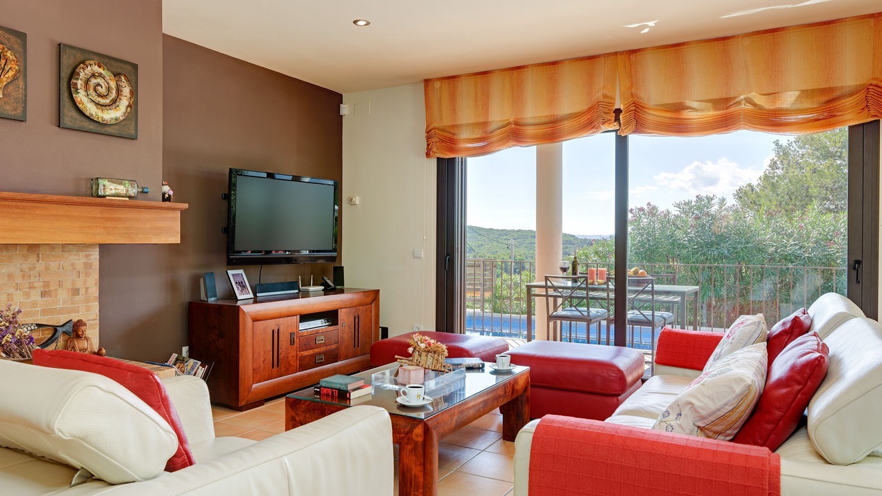 Photo of Livingroom in Tamariu