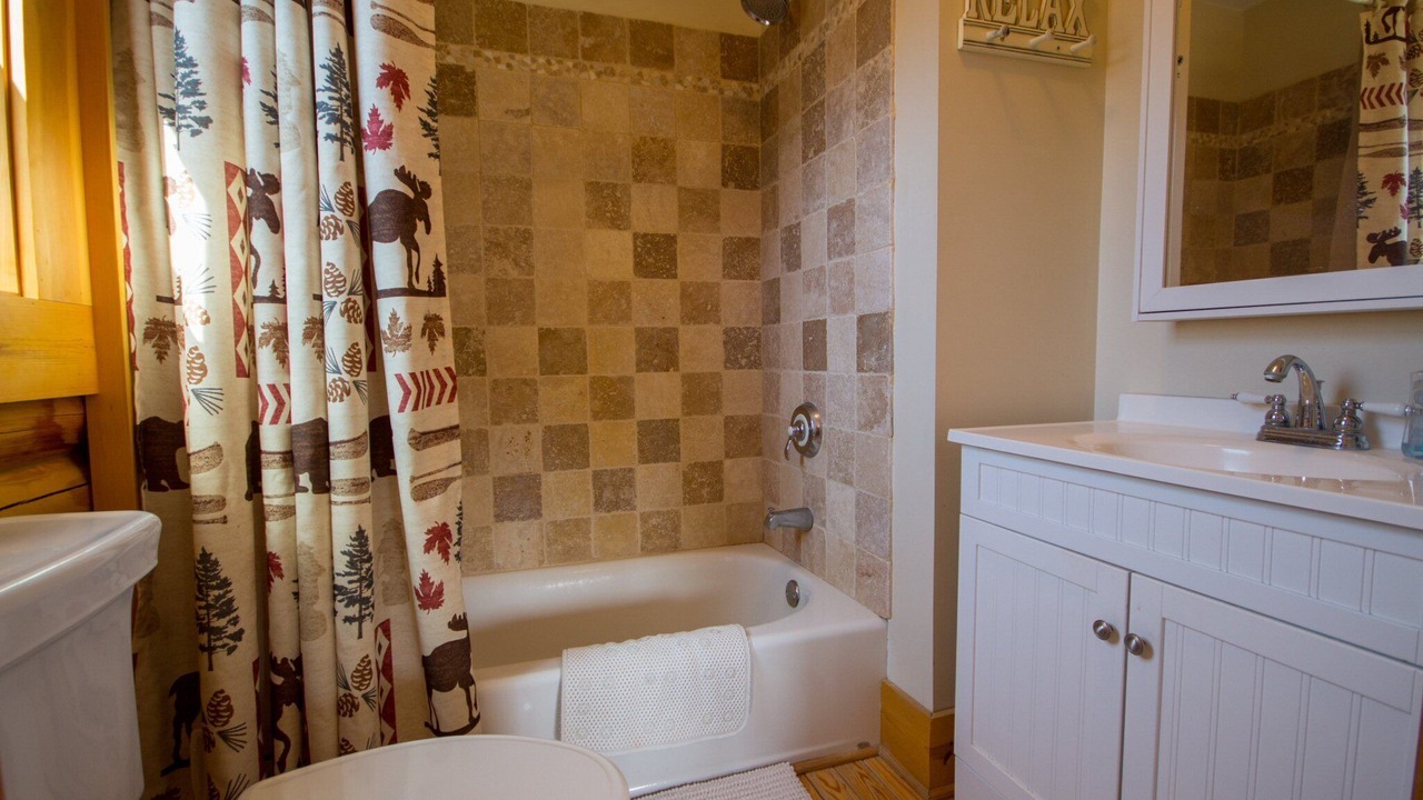 Photo of Bathroom in Luray