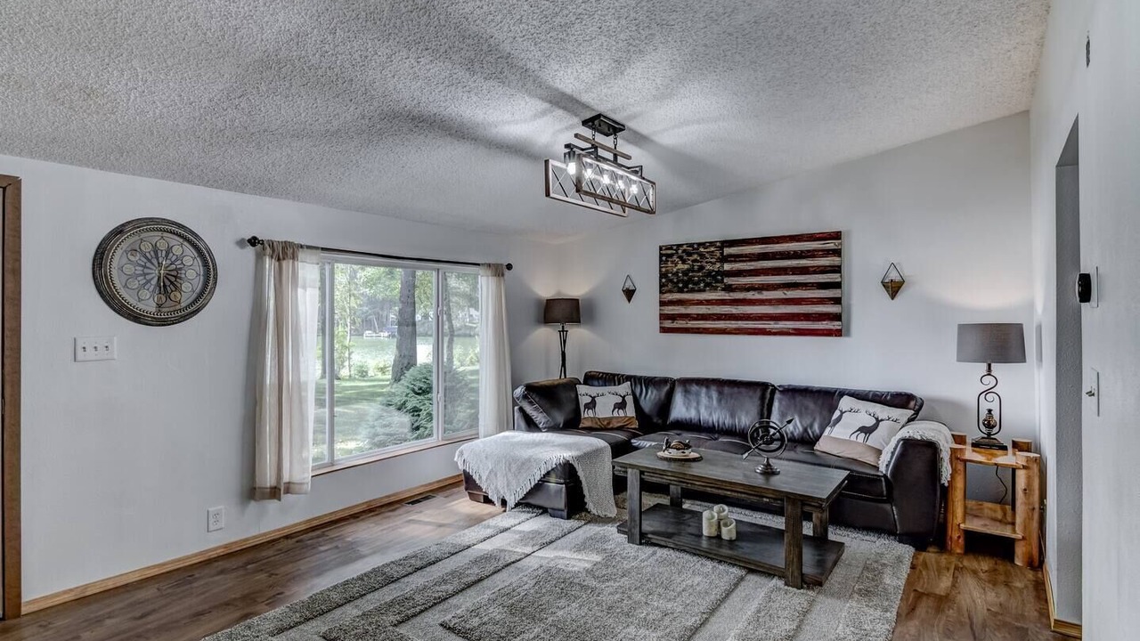 Photo of Livingroom in Chetek