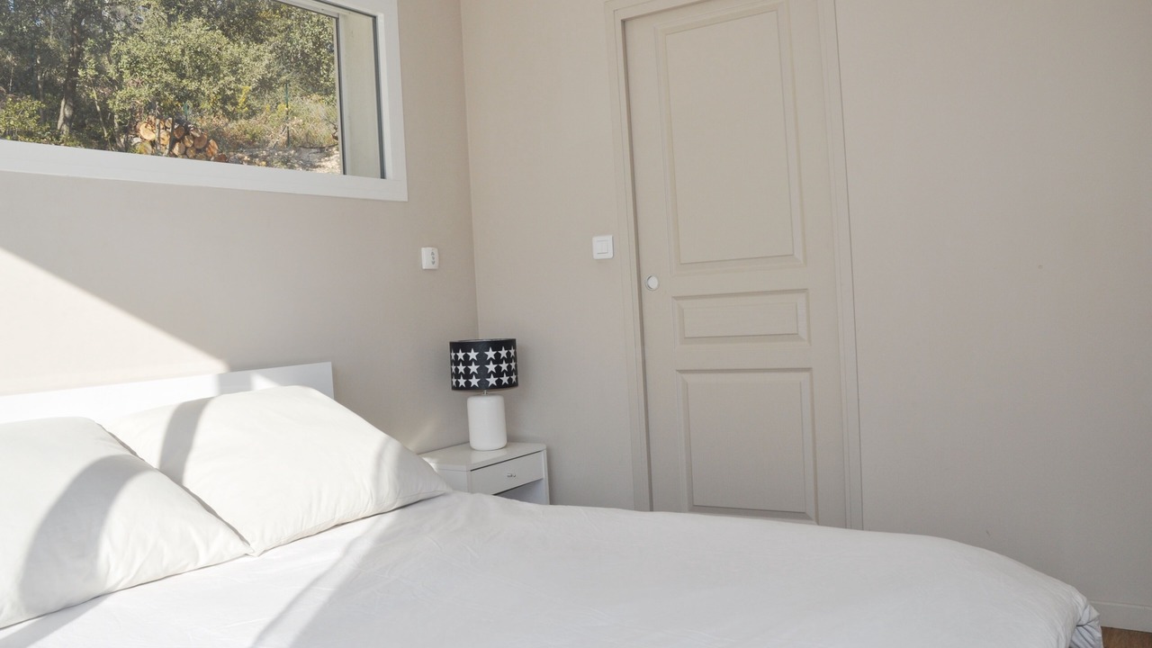 Photo of Bedroom in Bouc-Bel-Air