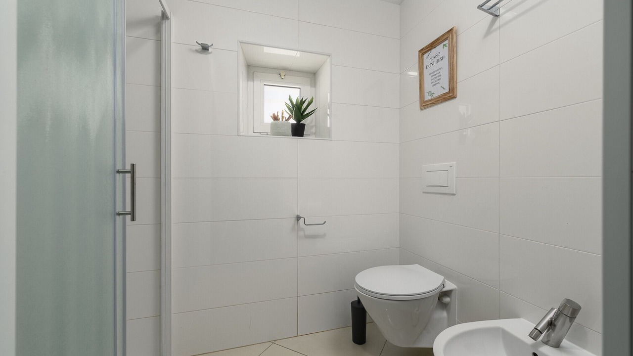 Photo of Bathroom in Fuskulin