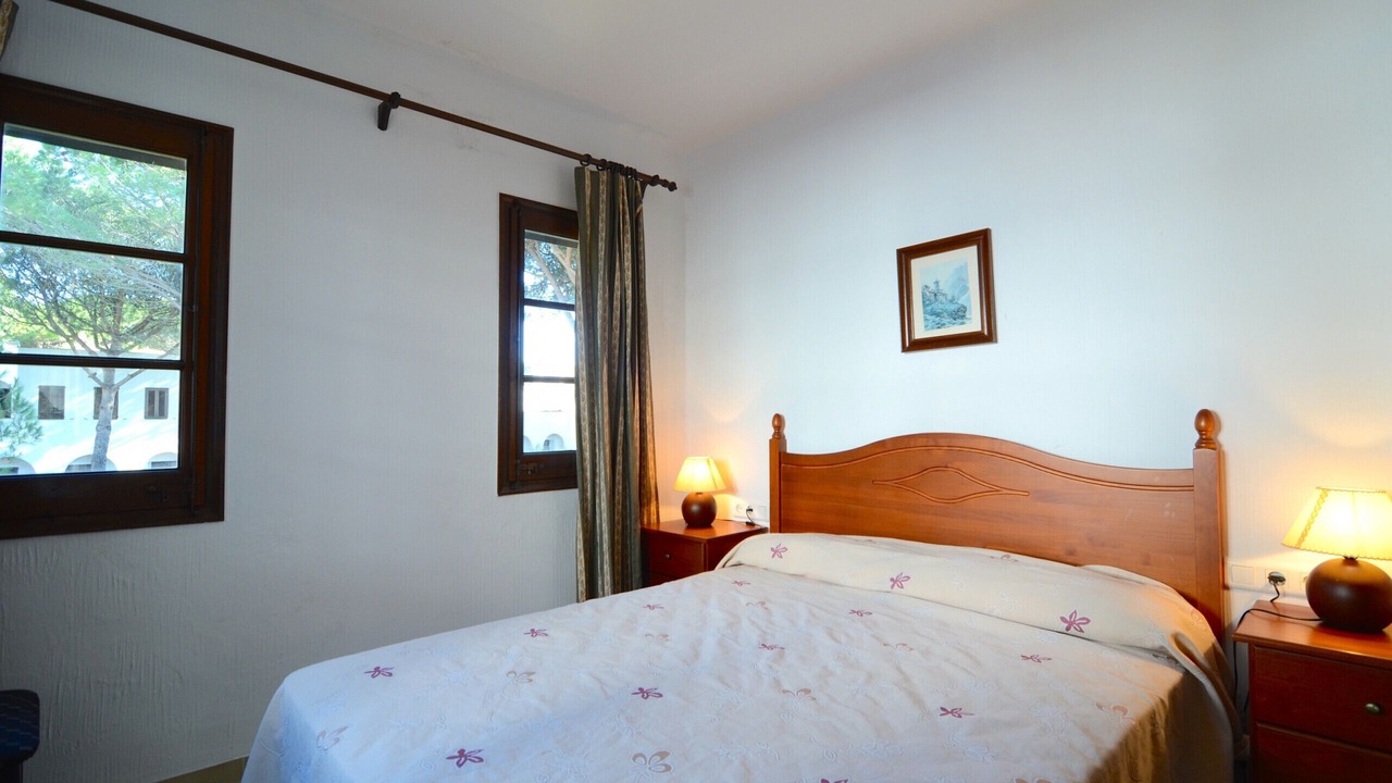 Photo of Bedroom in Pals