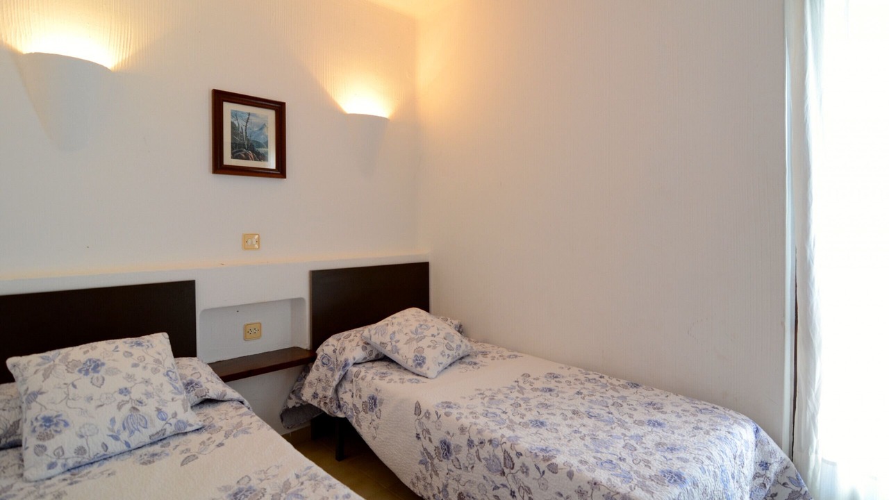 Photo of Bedroom in Pals