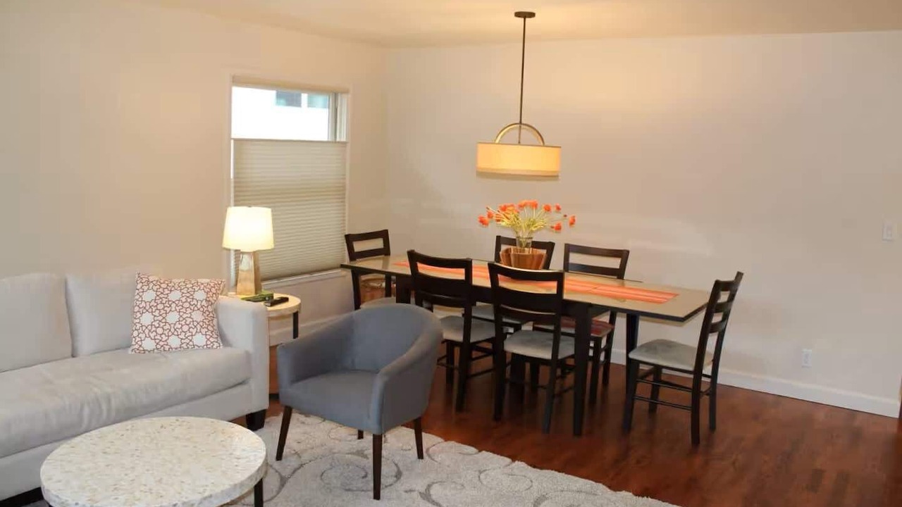 Photo of Livingroom in Monterey