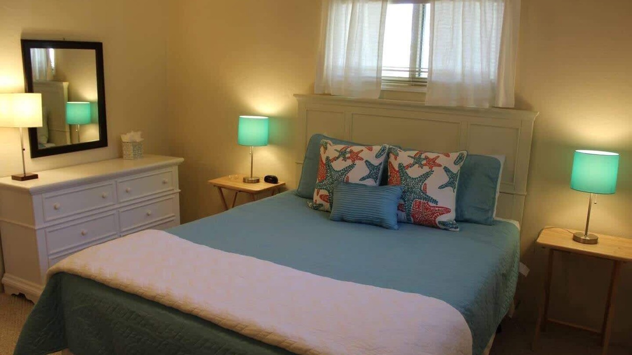 Photo of Bedroom in Monterey