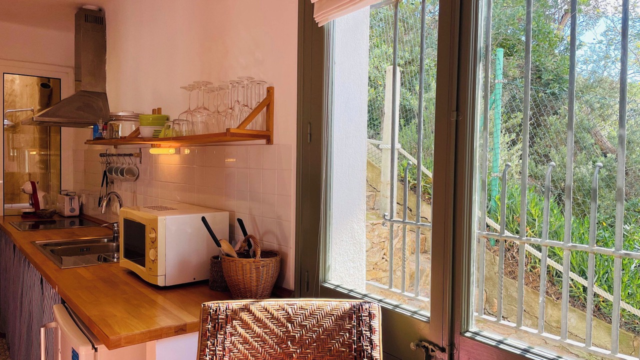 Photo of Kitchen in Tamariu
