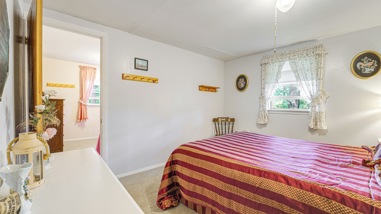 Photo of Bedroom in Raymond