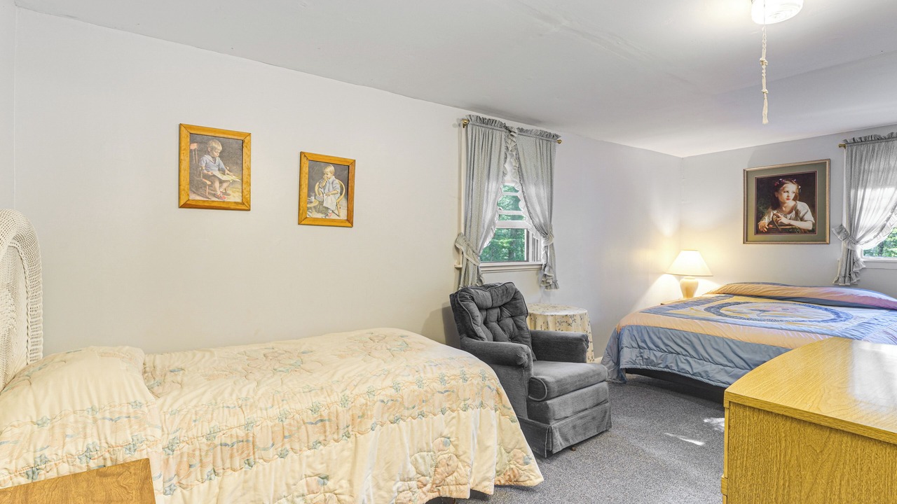 Photo of Others in Raymond