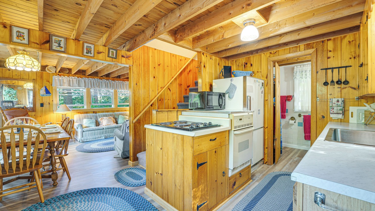 Photo of Others in Raymond