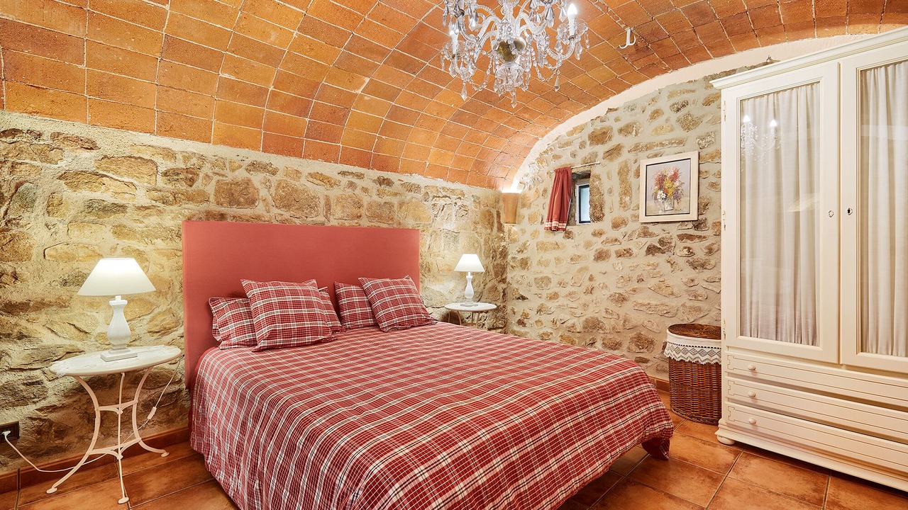 Photo of Bedroom in Capmany