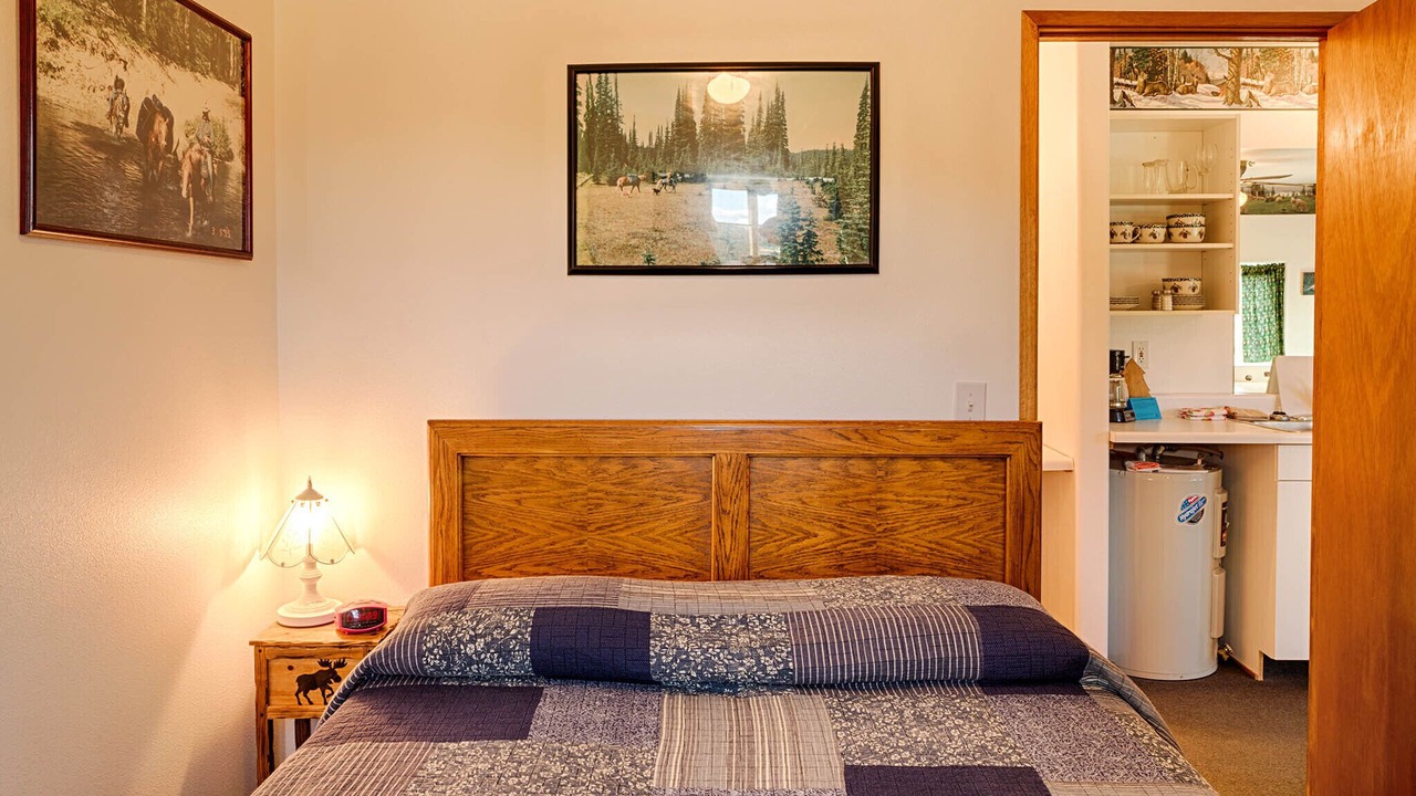 Photo of Bedroom in Oroville