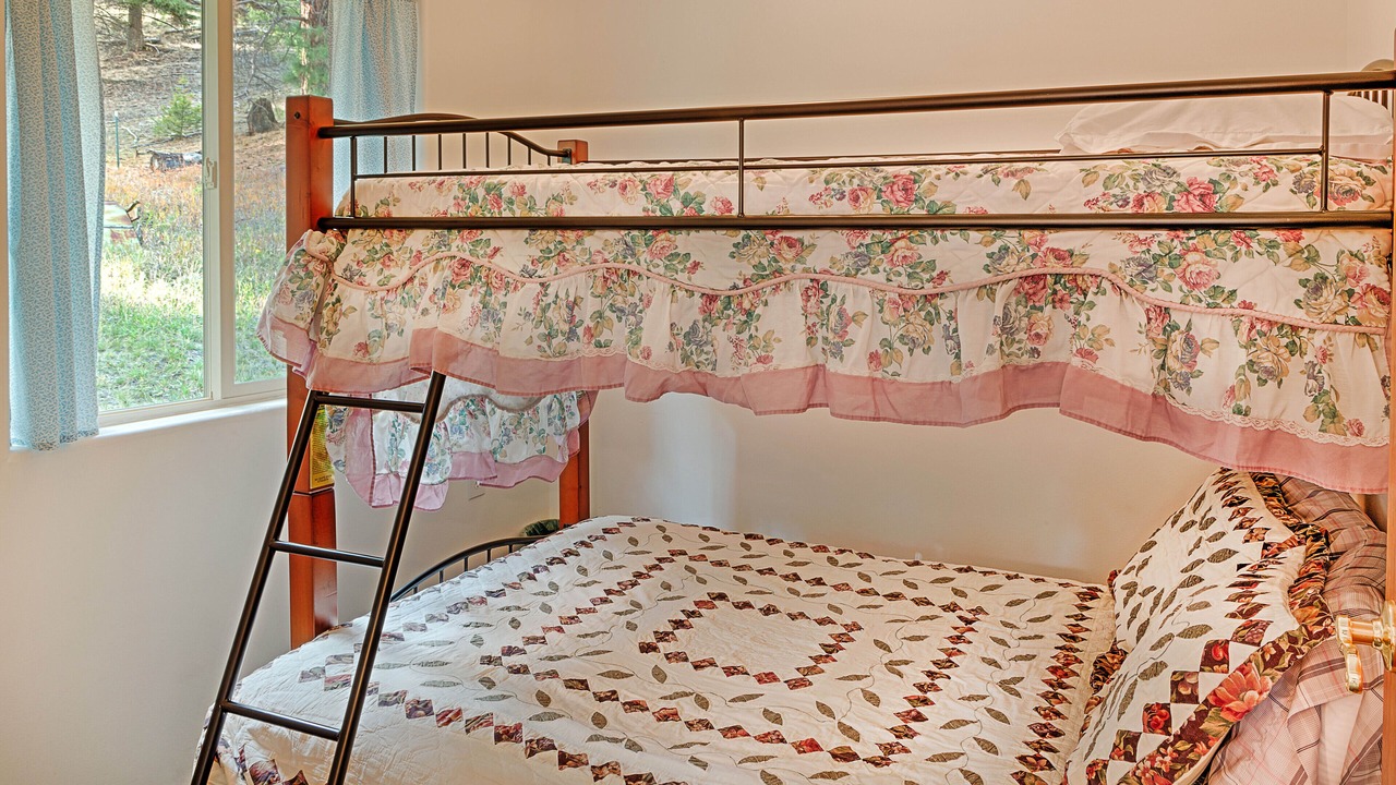 Photo of Bedroom in Oroville