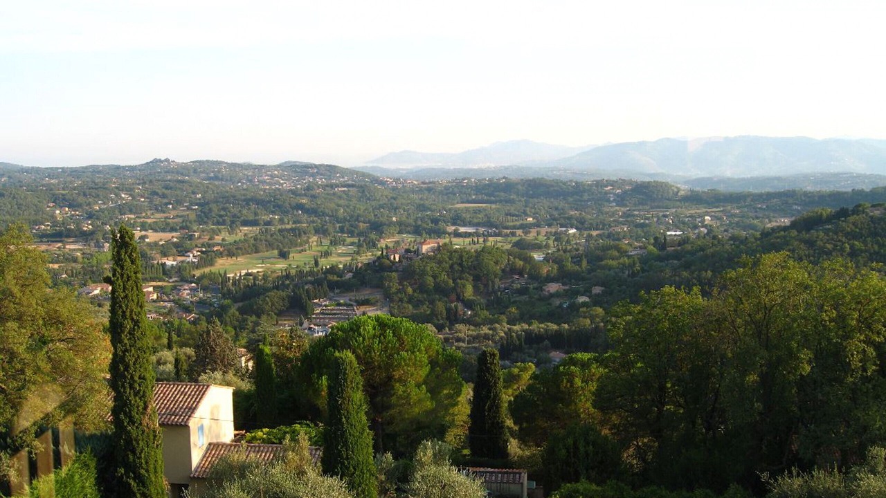 Photo of Others in Chateauneuf-Grasse