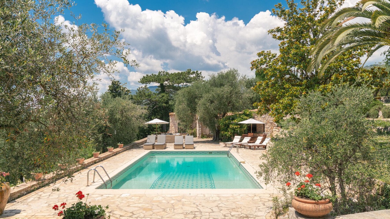 Photo of Others in Chateauneuf-Grasse