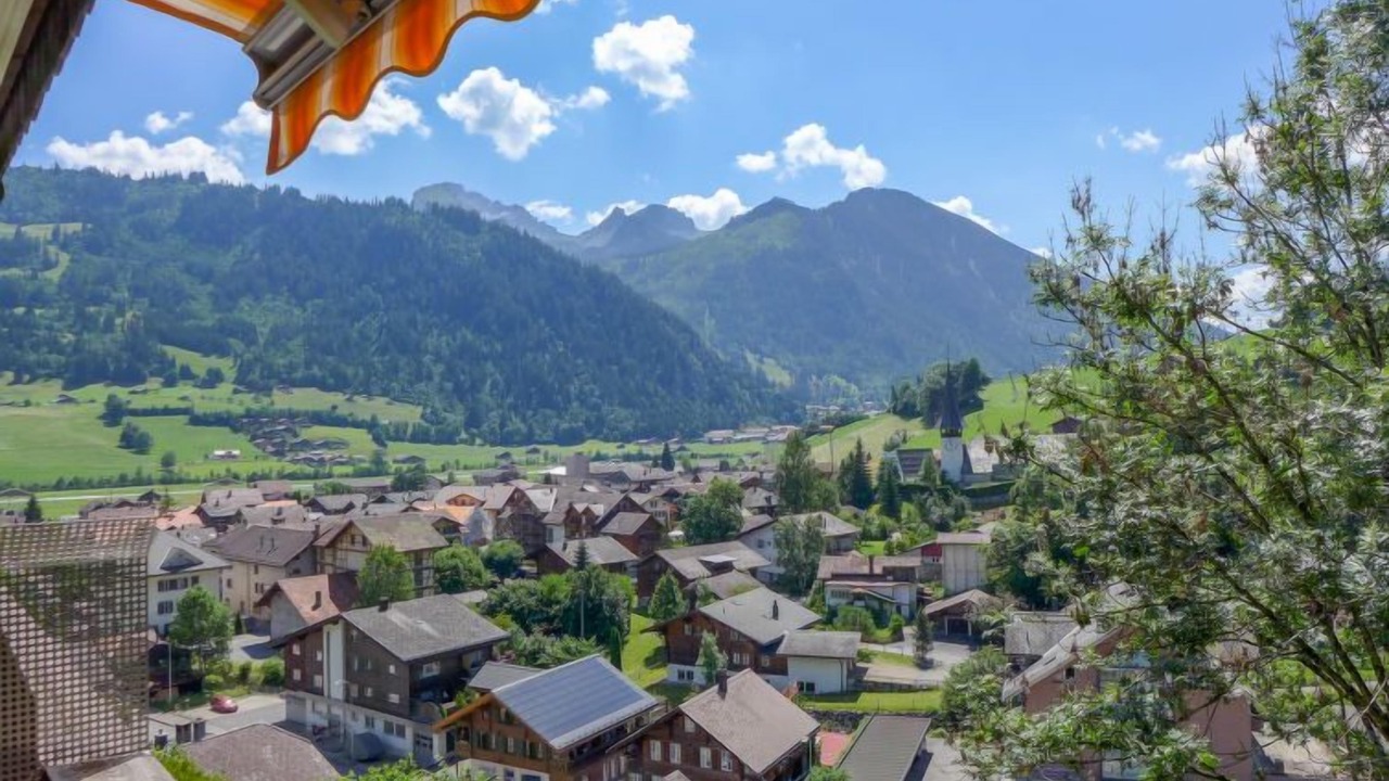 Photo of Others in Zweisimmen