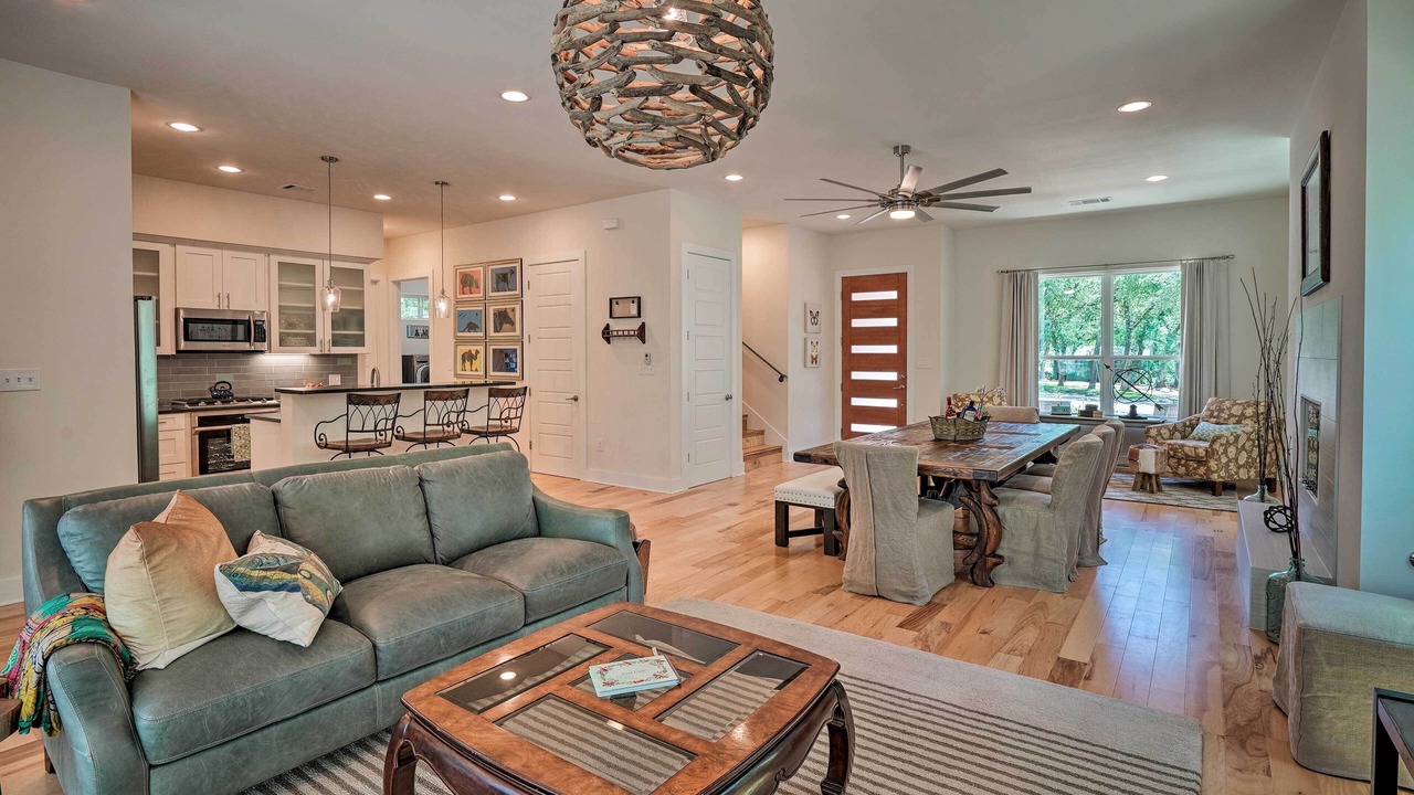 Photo of Livingroom in Lakeland Park