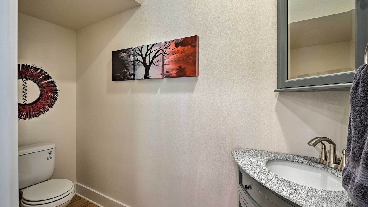Photo of Bathroom in Lakeland Park