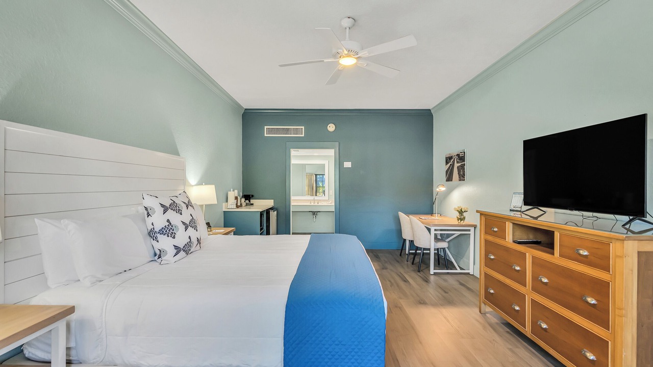 Photo of Bedroom in Crystal Beach