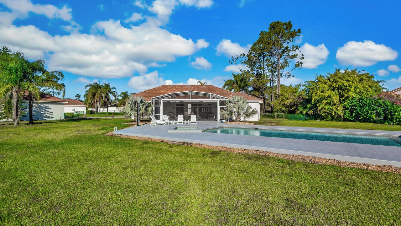 Photo of Outdoor in Groveland