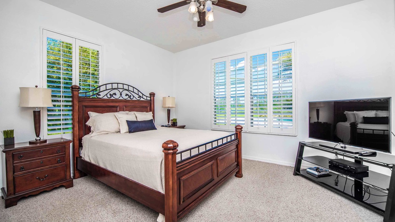 Photo of Bedroom in Groveland